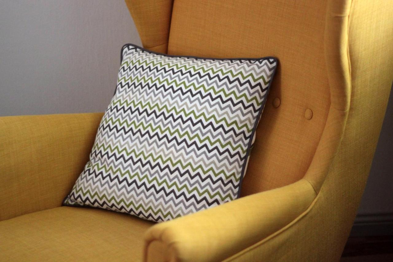 Charming 1br With Bath In Quiet Center Of Апартамент *